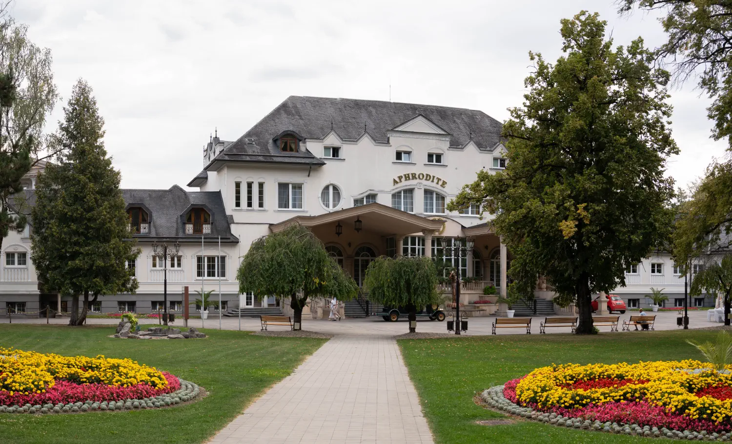 Panoramiczny widok na Rajeckie Teplice